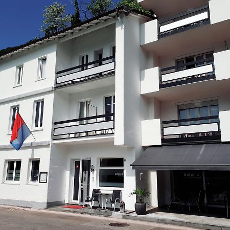Hotel Garni Battello Мелиде Екстериор снимка