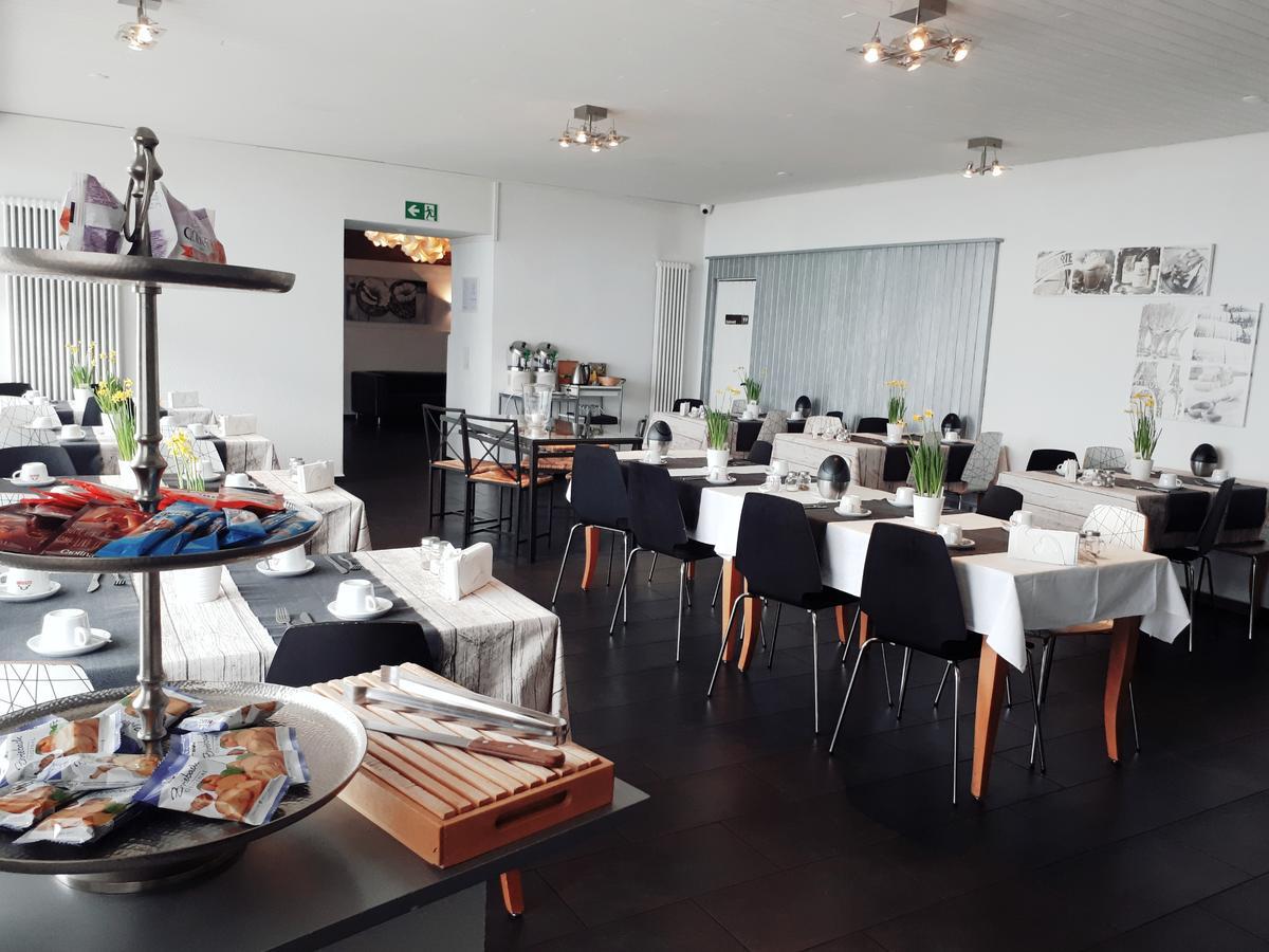 Hotel Garni Battello Мелиде Екстериор снимка